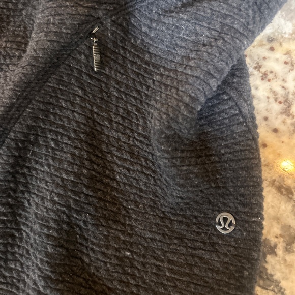 Lululemon jacket - Picture 4 of 4